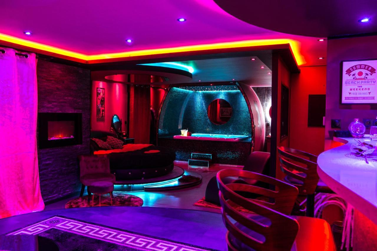 L'Insolite Spa Privatif "Suite Luxueuse-Jacuzzi" Тулуза Екстер'єр фото