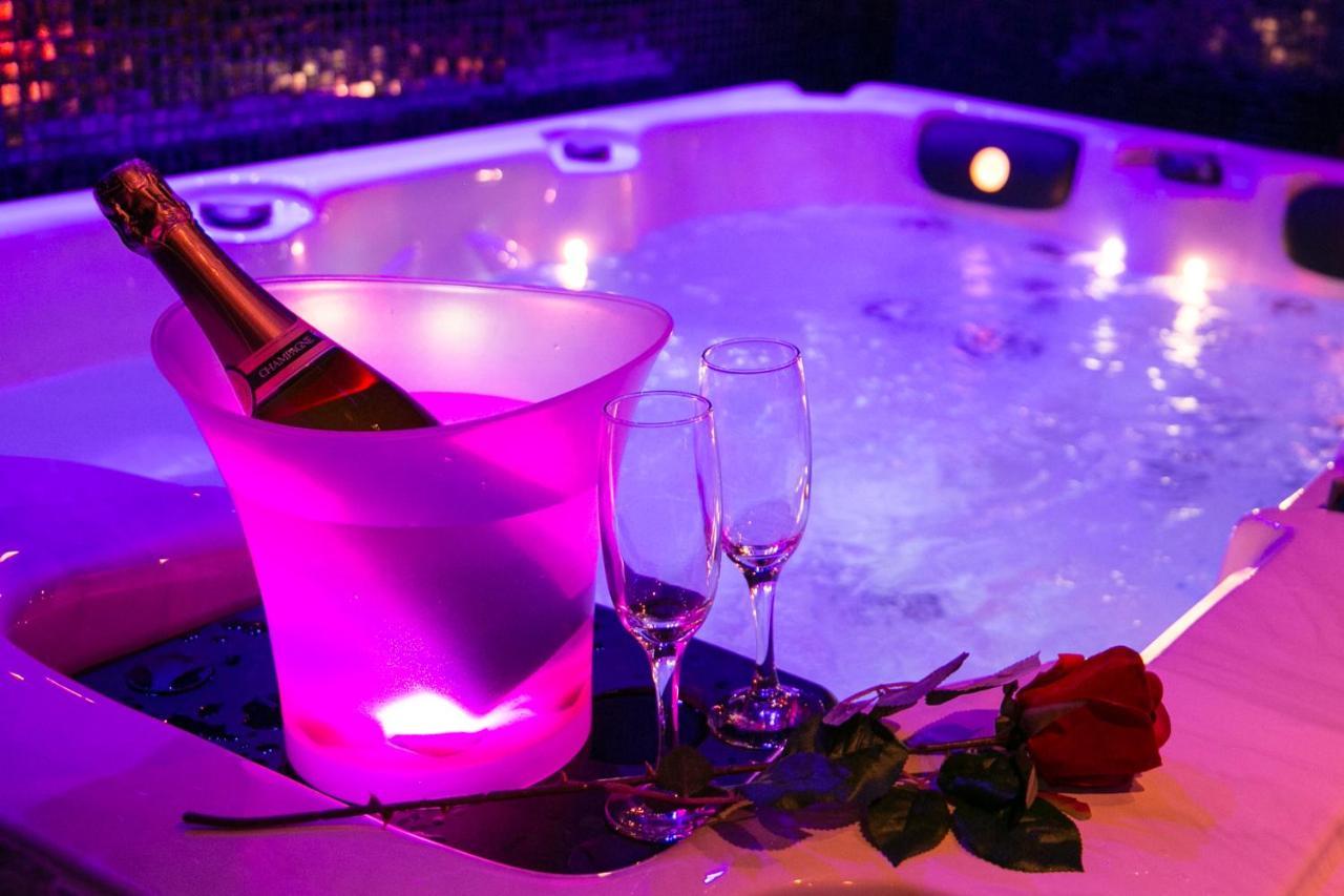 L'Insolite Spa Privatif "Suite Luxueuse-Jacuzzi" Тулуза Екстер'єр фото