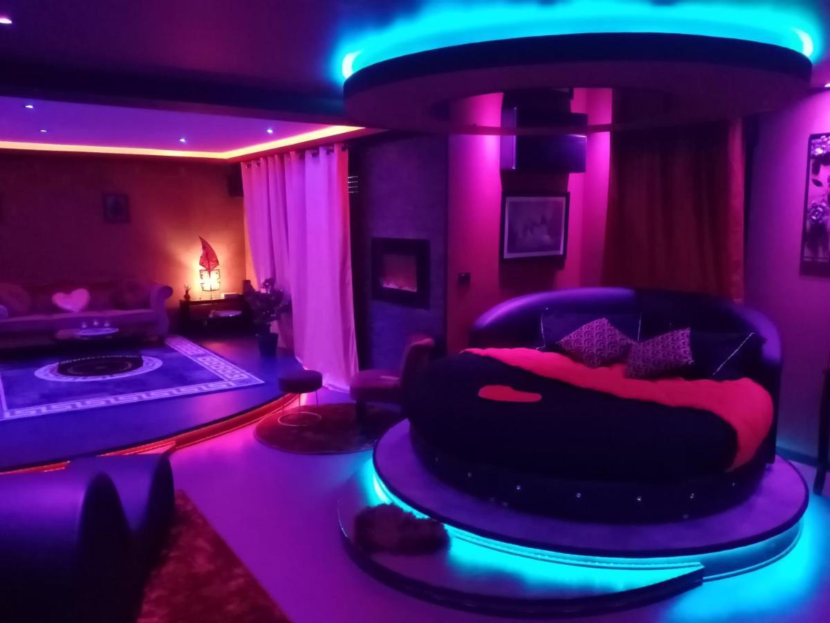 L'Insolite Spa Privatif "Suite Luxueuse-Jacuzzi" Тулуза Екстер'єр фото
