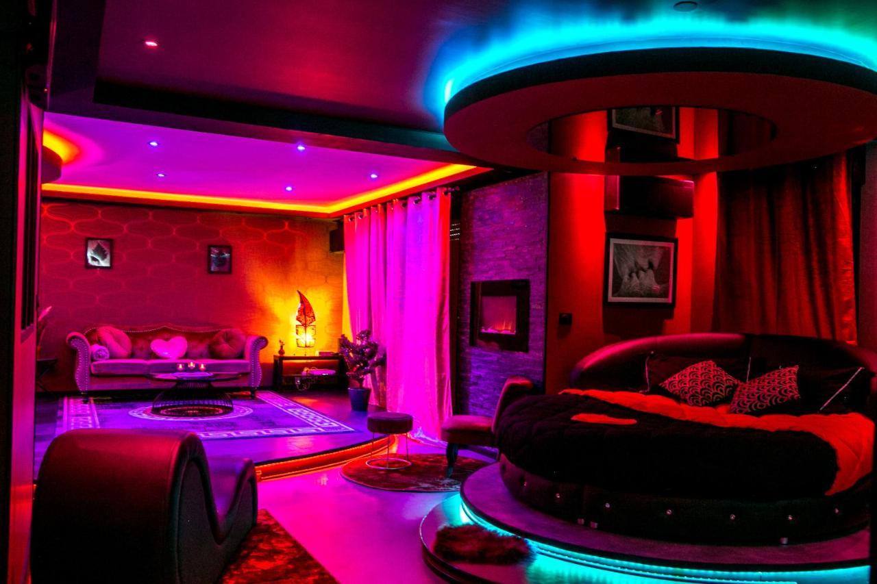 L'Insolite Spa Privatif "Suite Luxueuse-Jacuzzi" Тулуза Екстер'єр фото