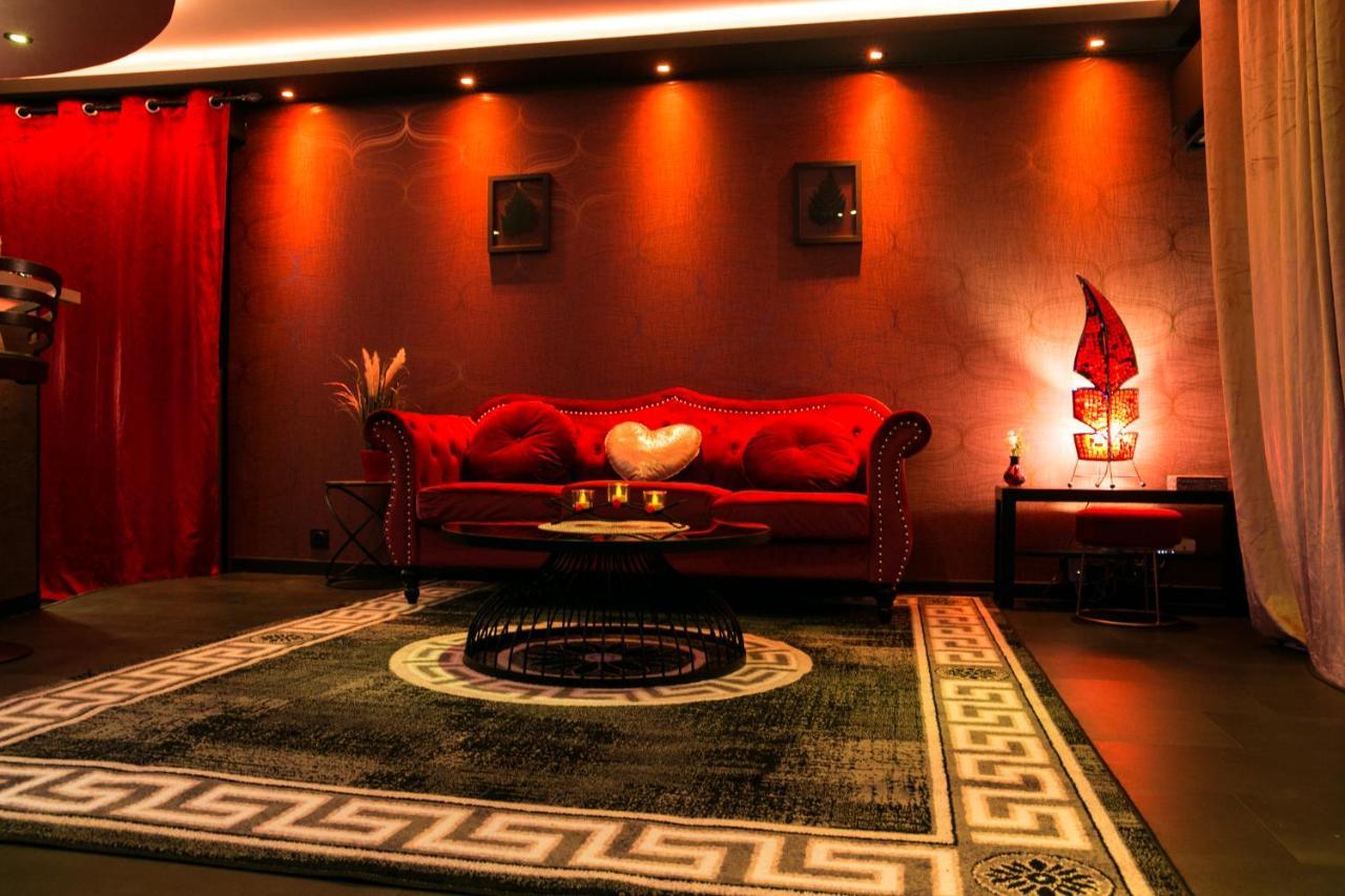 L'Insolite Spa Privatif "Suite Luxueuse-Jacuzzi" Тулуза Екстер'єр фото